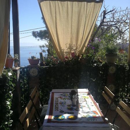 Casa Donna Fiorella Tipica Siciliana Taormina Buitenkant foto