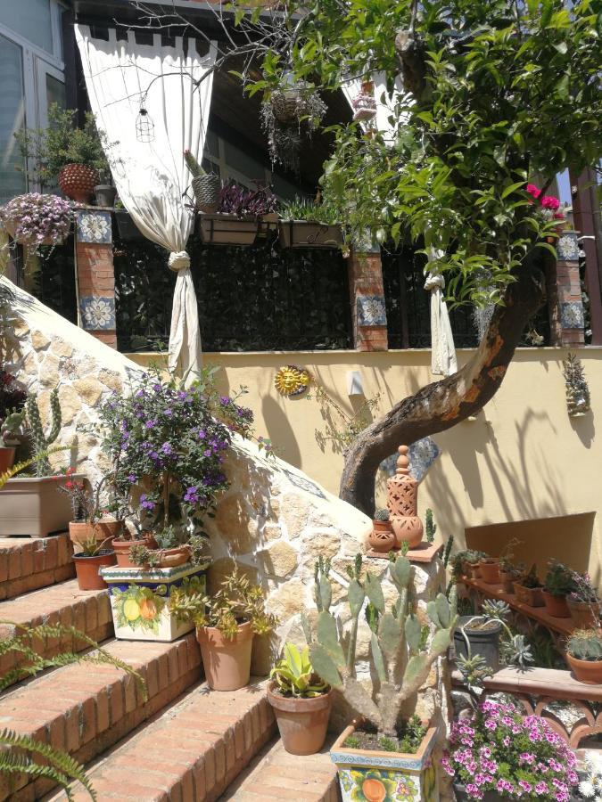 Casa Donna Fiorella Tipica Siciliana Taormina Buitenkant foto